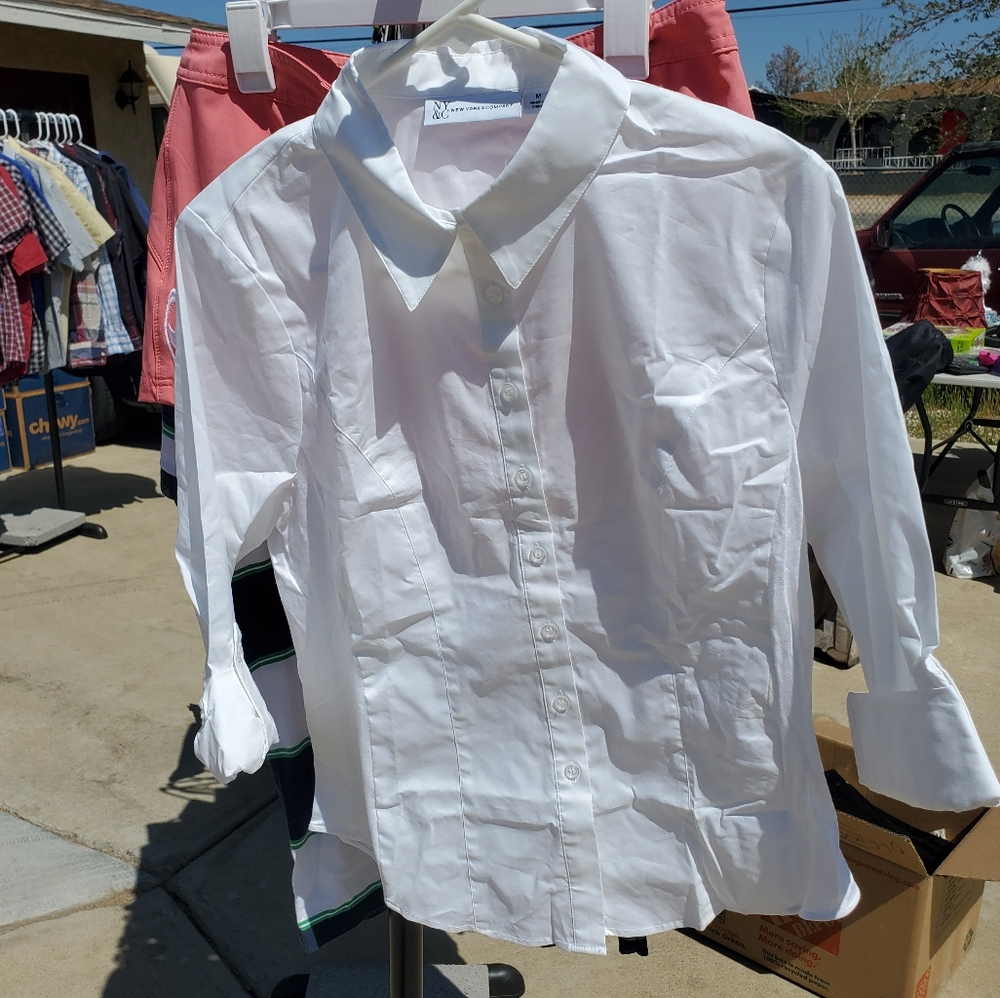 NWOT Business button down shirt